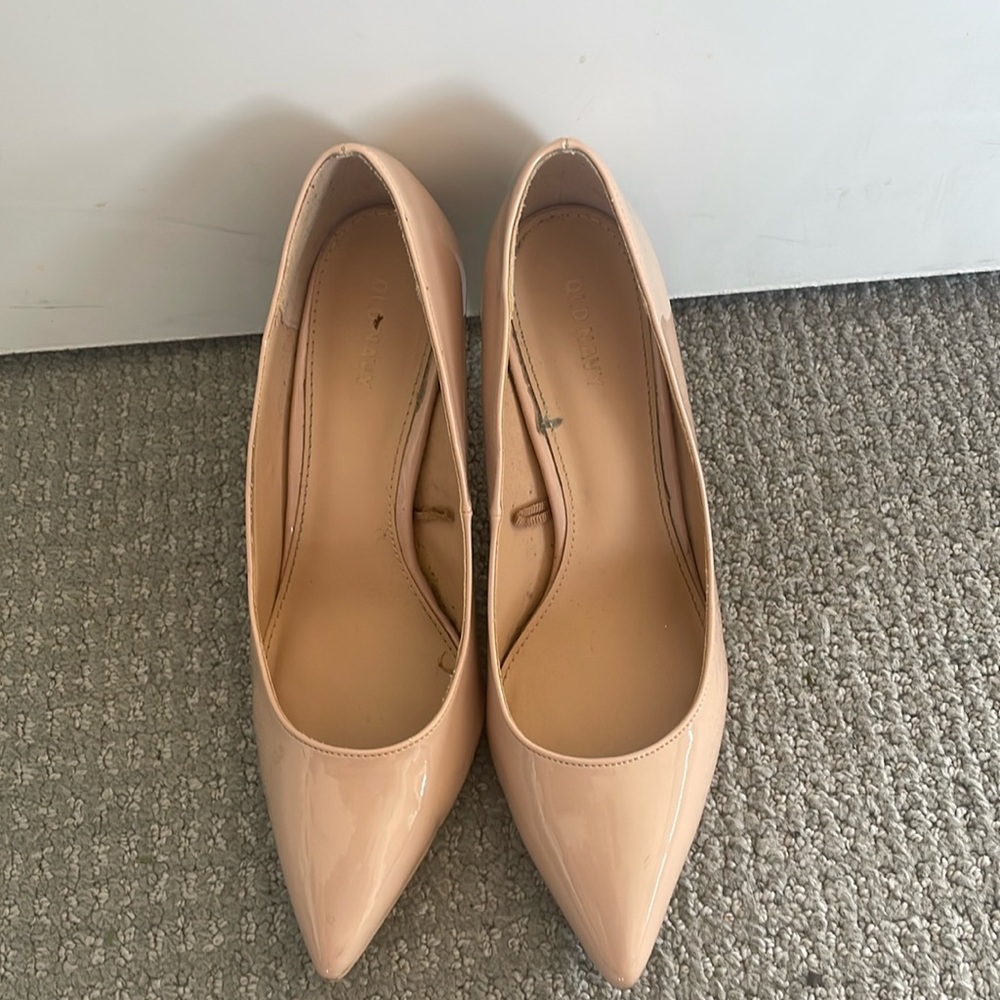 Nude Old Navy heels
